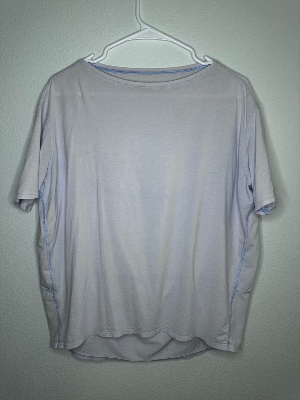 Lululemon Back in Action Short Sleeve T-Shirt *Nulu, pastel purple/blue - Picture 5 of 6